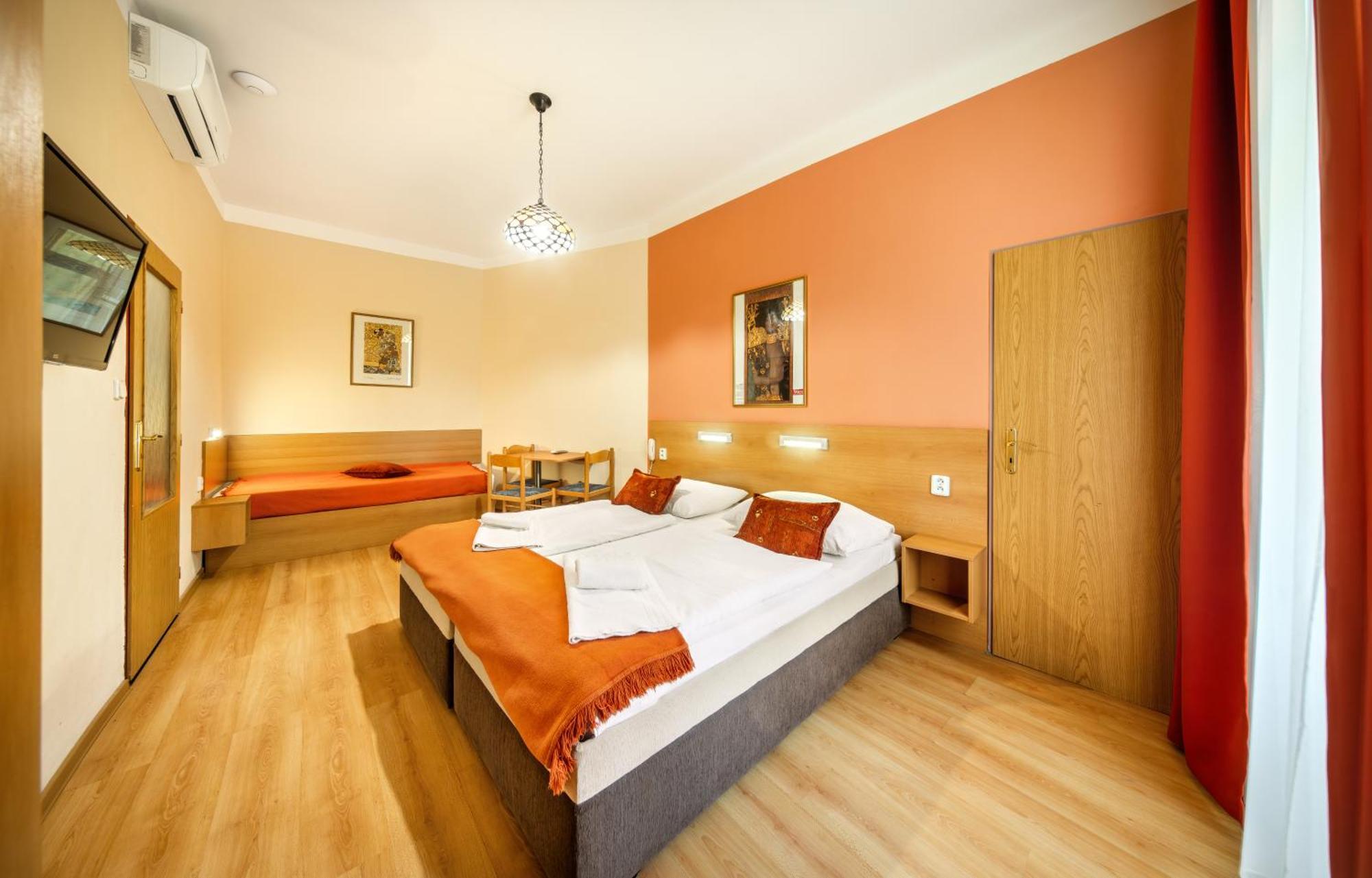 Hotel Golden City Garni Πράγα Εξωτερικό φωτογραφία