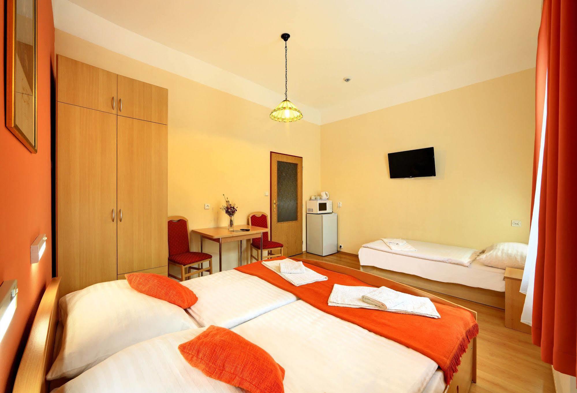 Hotel Golden City Garni Πράγα Εξωτερικό φωτογραφία